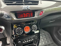 2012 citroën ds3 - (r-line / sportieve afwerking zichtbaar) - afbeelding 10 van  25
