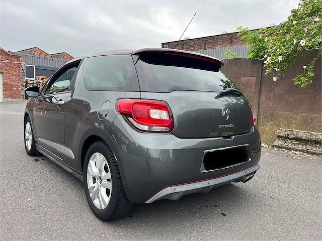 2012 citroën ds3 - (r-line / sportieve afwerking zichtbaar) - afbeelding 24 van  25