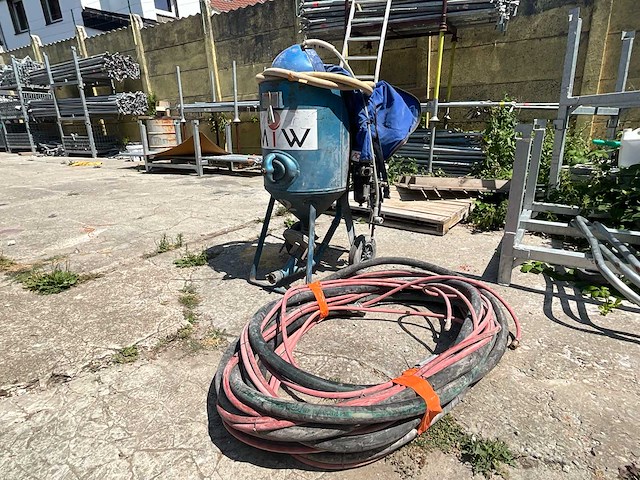 2012 comet cs80 mobiele sandblaster diverse banen - afbeelding 1 van  11