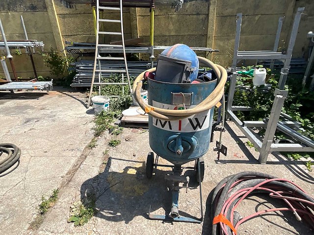 2012 comet cs80 mobiele sandblaster diverse banen - afbeelding 9 van  11