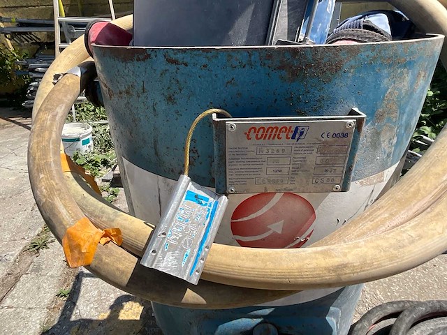 2012 comet cs80 mobiele sandblaster diverse banen - afbeelding 11 van  11