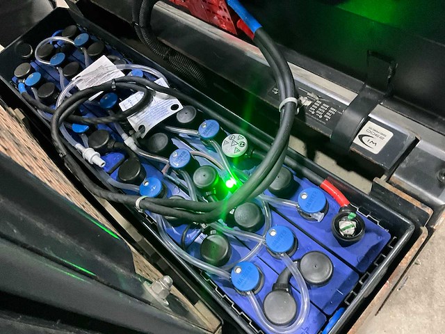 2012 crown 2300 series stapelaar - afbeelding 2 van  12