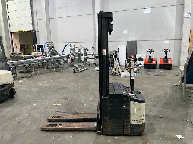 2012 crown 2300 series stapelaar - afbeelding 5 van  12