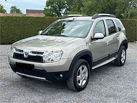 2012 dacia duster car - afbeelding 1 van  9