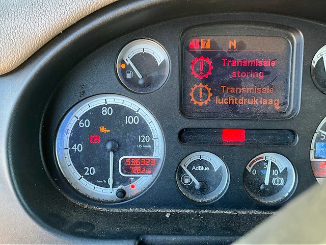 2012 daf cf vrachtwagen met containerhaaksysteem - afbeelding 18 van  35