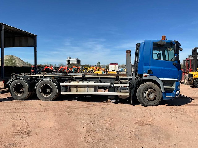 2012 daf cf vrachtwagen met containerhaaksysteem - afbeelding 12 van  35