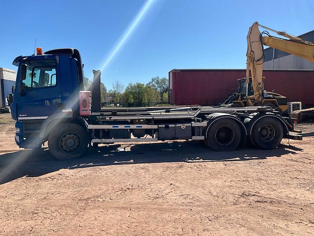 2012 daf cf vrachtwagen met containerhaaksysteem - afbeelding 23 van  35