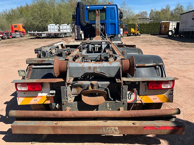 2012 daf cf vrachtwagen met containerhaaksysteem - afbeelding 33 van  35