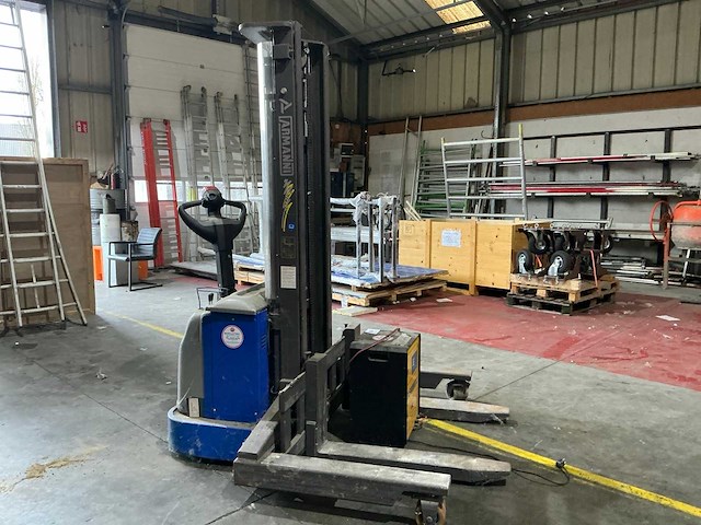 2012 elektrische palletwagen compleet met acculader armanni alfamatic, bouwjaar 2012 - afbeelding 10 van  11