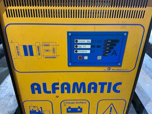 2012 elektrische palletwagen compleet met acculader armanni alfamatic, bouwjaar 2012 - afbeelding 2 van  11