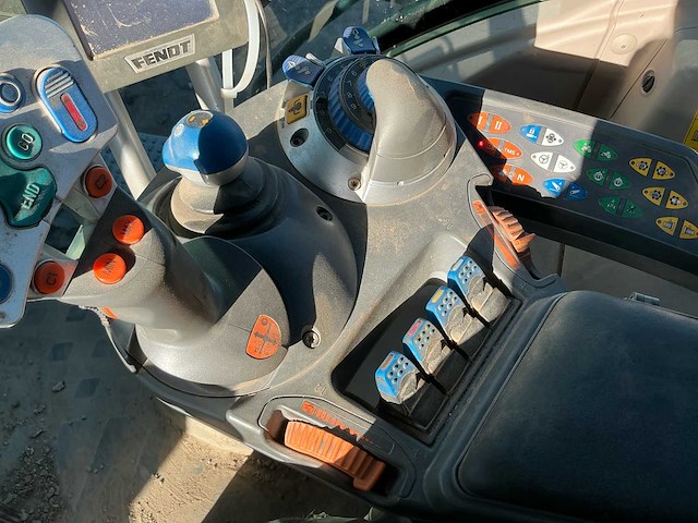 2012 fendt 828 vario+ gronddumper k34 dezeure - afbeelding 51 van  68