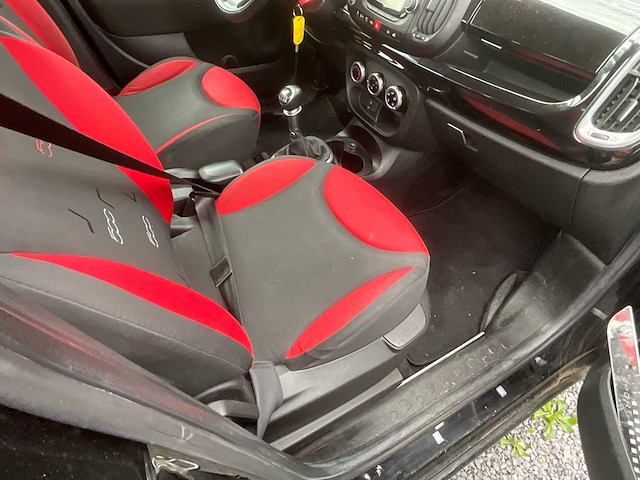 2012 fiat 500l personenauto - afbeelding 31 van  31