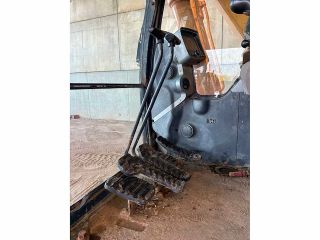 2012 hyundai robex 140lc-9 rupsgraafmachine - afbeelding 11 van  24