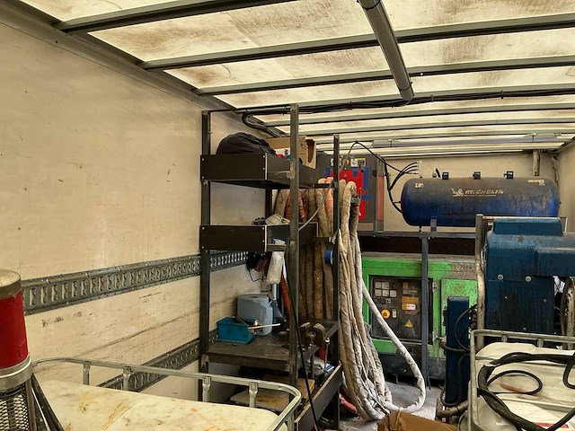 2012 iveco eurocargo met volloedig pur installatie. vrachtwagen - afbeelding 11 van  37