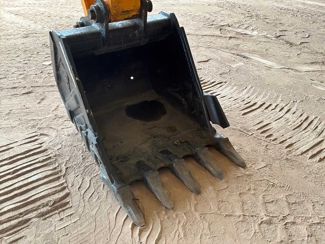 2012 jcb js130lc rupsgraafmachine - afbeelding 1 van  2