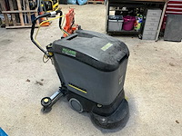2012 kärcher professional bd 40/25 c vloerreiniger - afbeelding 7 van  10