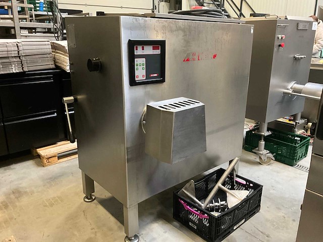 2012 k+g wetter mww e 130 vleesmolen - afbeelding 1 van  9