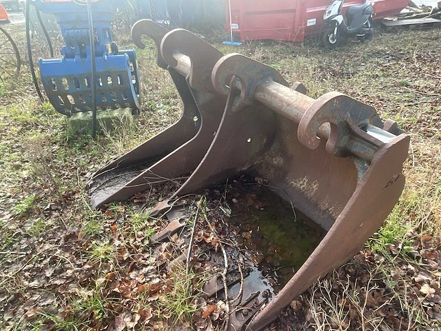 2012 komatsu pw118mr-8 wielgraafmachine - afbeelding 14 van  20