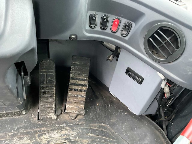 2012 komatsu wa320-6 wiellader - afbeelding 18 van  26