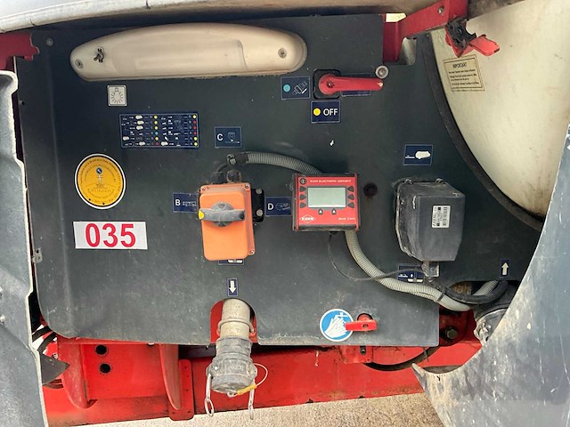 2012 kuhn oceanis 5600 l 36 m veldspuit - afbeelding 9 van  12