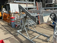 2012 luna kal 275 mobiele manuele montage lift - afbeelding 1 van  4