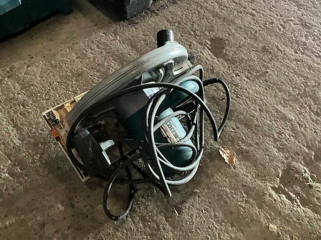 2012 makita 5903r afkortcirkelzaagmachine - afbeelding 1 van  4