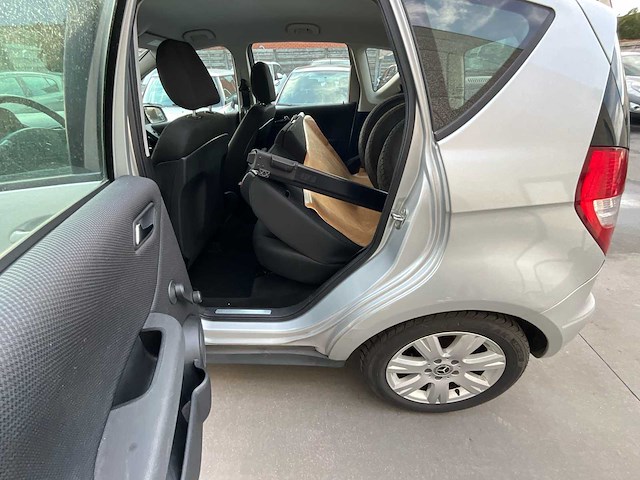 2012 mercedes-benz a 160 personenauto - afbeelding 7 van  26