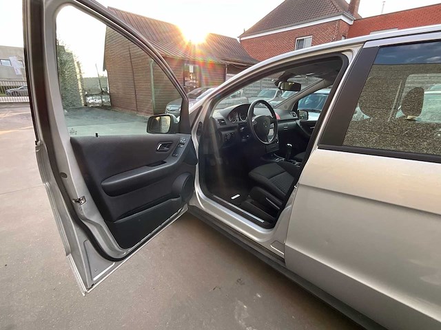 2012 mercedes-benz a 160 personenauto - afbeelding 26 van  26