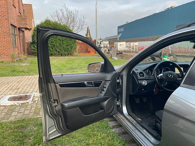 2012 mercedes-benz c200cdi - afbeelding 13 van  51