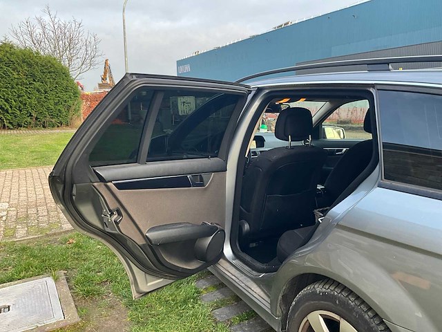 2012 mercedes-benz c200cdi - afbeelding 28 van  51