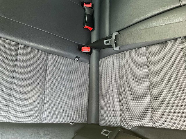 2012 mercedes c200 cdi - mooie staat - airco, navigatie,... - afbeelding 28 van  59