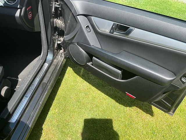 2012 mercedes c200 cdi - mooie staat - airco, navigatie,... - afbeelding 41 van  59