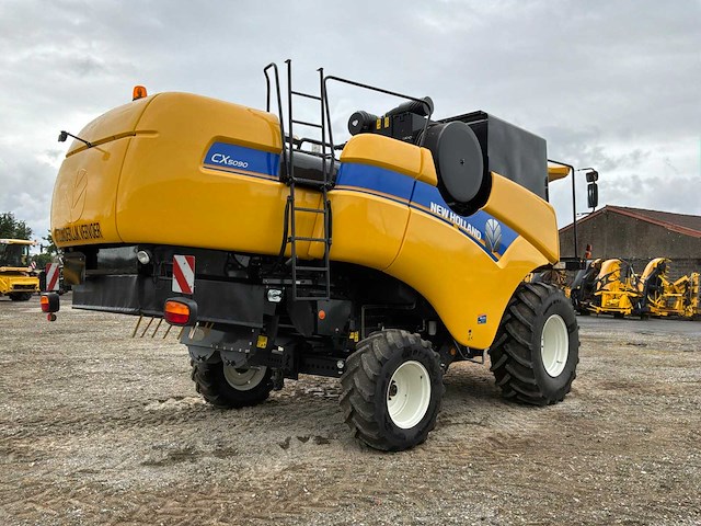 2012 new holland cx5090 maaidorser - afbeelding 17 van  21