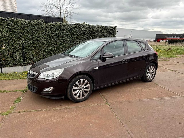 2012 opel astra personenauto - afbeelding 1 van  9