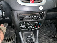 2012 peugeot 206 + trendy 1.1 personenauto - afbeelding 10 van  23