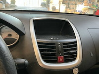 2012 peugeot 206 + trendy 1.1 personenauto - afbeelding 11 van  23