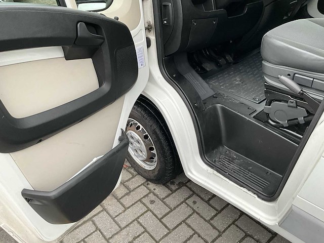 2012 peugeot boxer 6 pers - airco - afbeelding 16 van  45