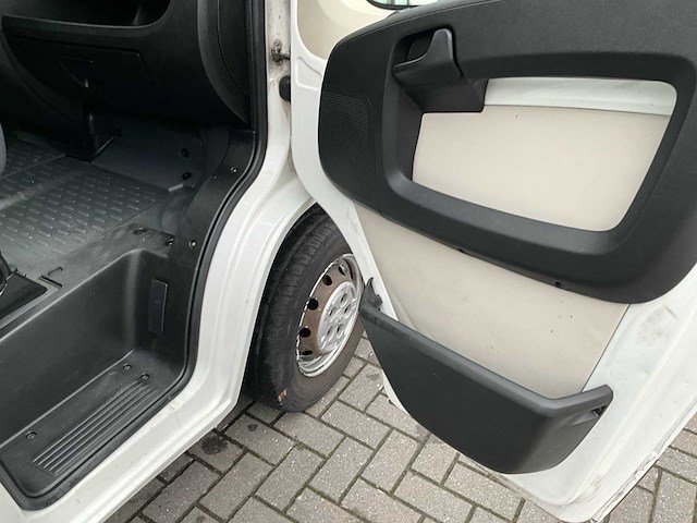 2012 peugeot boxer 6 pers - airco - afbeelding 27 van  45