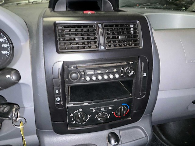 2012 peugeot expert xsahz8 personenauto - afbeelding 11 van  30