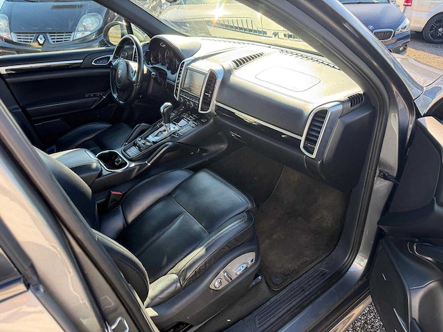 2012 porsche cayenne gts pack - afbeelding 10 van  29