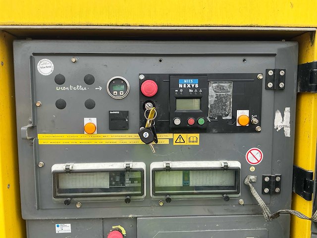 2012 sdmo r220c3/johndeere stroomgenerator - afbeelding 2 van  6