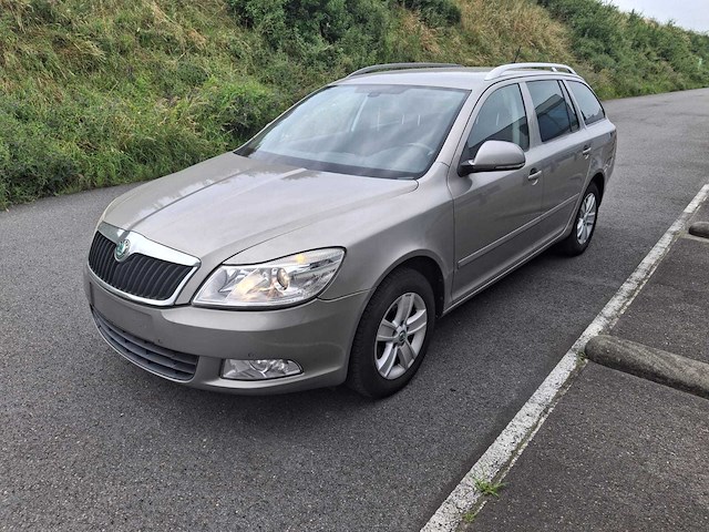 2012 skoda octavia personenauto - afbeelding 1 van  18
