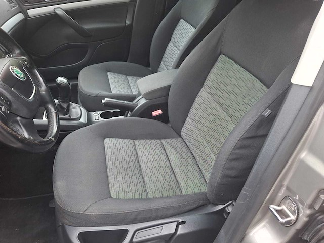 2012 skoda octavia personenauto - afbeelding 5 van  18