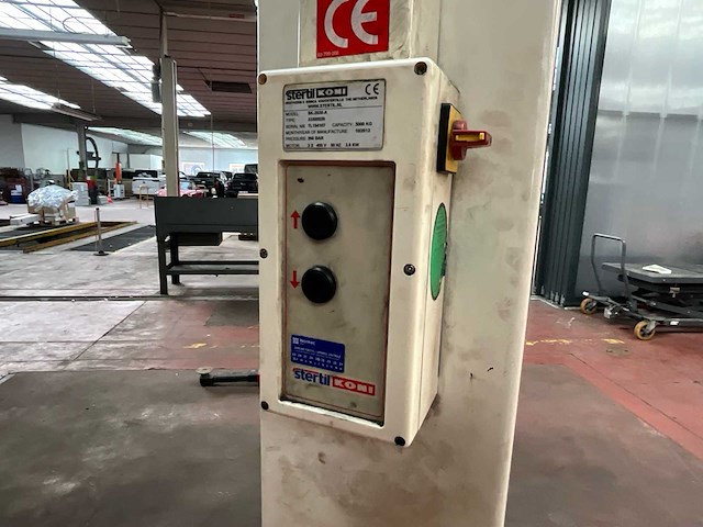 2012 stertil koni sk-2030-a 2 - 2-koloms hefbrug - afbeelding 4 van  6