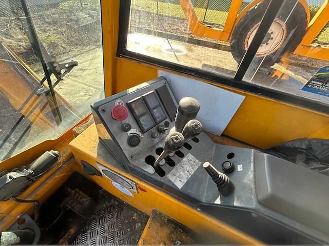 2012 straddle carier sc3t combilift (72102-2) - afbeelding 5 van  15