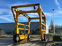 2012 straddle carier sc3t combilift (72102-2)