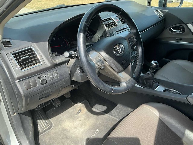 2012 toyota avensis t27 - afbeelding 15 van  48