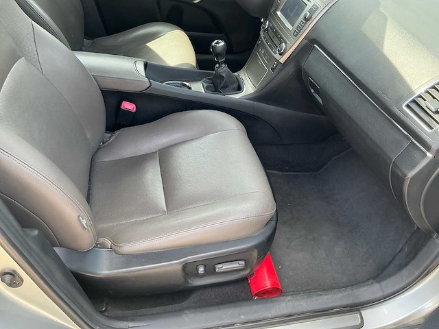 2012 toyota avensis t27 - afbeelding 29 van  48