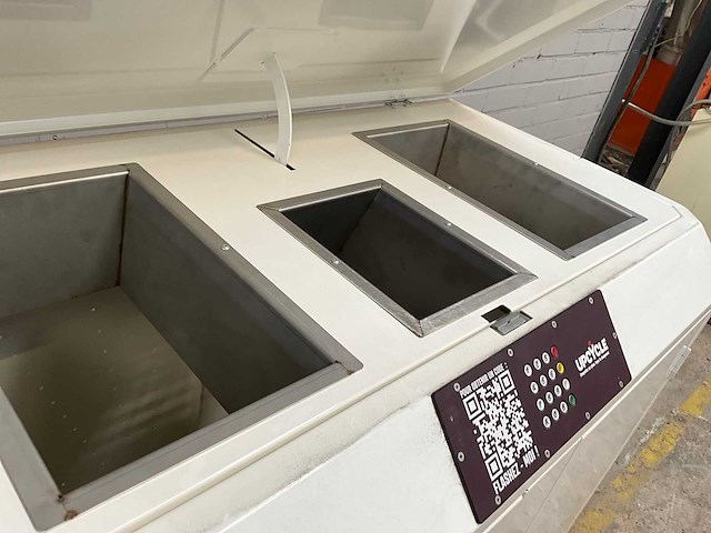 2012 upcycle pav métal compostcontainer - afbeelding 2 van  2