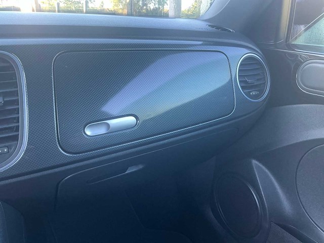 2012 volkswagen beetle 147 200pk - afbeelding 18 van  43